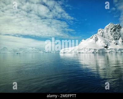 orne Hafen, antarktis, antarktis, antarktis Landschaft, Natur, eisgefüllte Berge, eisige Berge, Klimawandel, antaktische Halbinsel, Eisberge Stockfoto