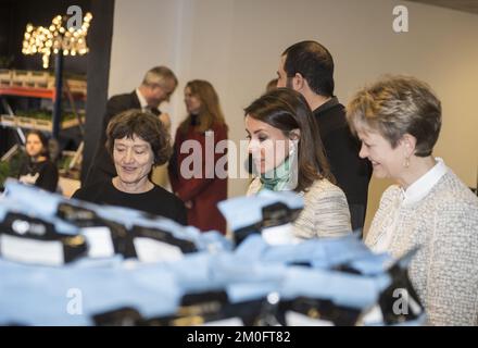 Prinzessin Marie nimmt am Montag, den 22.. Februar, an der Eröffnung von Dänemarks erstem sozialen Supermarkt auf der Amagerbrogade in Kopenhagen Teil. 2016, wo Kunden Artikel kaufen können, die nicht mehr zum vollen Preis verkauft werden können. Die dänische Kirche steht hinter dieser Initiative, die Teil einer Gesamtmaßnahme gegen Lebensmittelverschwendung ist. Stockfoto