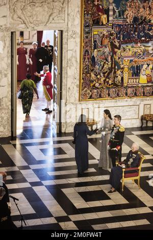 Kronprinzessin Mary, Kronprinz Frederik und Königin Margrethe II. Von Dänemark nehmen an einem Neujahrsempfang für das diplomatische Korps im Schloss Christiansborg Teil. Stockfoto