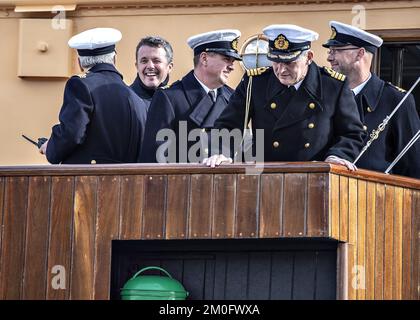 Kronprinz Frederik nimmt an der 200.. Jubiläumsfeier der nordjutlandischen Stadt Frederikshavn als Handelsstadt Teil. Der Kronprinz kam am königlichen Schiff Dannebrog an und wurde von den Stadtbewohnern sowie Bürgermeister Birgit S. Hansen begrüßt Stockfoto