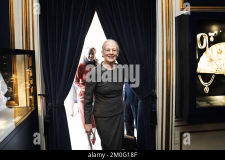 Königin Margrethe und Prinzessin Benedikte eröffnen am Freitag, den 7. 2020. Februar, die neue permanente Schatzkammer, die Fabergé-Kammer im Amalienborg Museum. Die Fabergé-Kammer zeigt russische Juwelen sowie eine Auswahl dänischer Kronjuwelen, mit Schwerpunkt auf den engen Verbindungen zwischen der dänischen und der russischen Monarchie. (Foto: Ida Guldbæk Arentsen / Scanpix 2020) Stockfoto