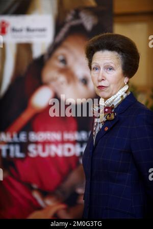 Prinzessin Anne startet die internationale Kampagne „Save the Children“. Ziel der Kampagne ist es, die Aufmerksamkeit auf die Sterblichkeit von Kindern unter 5 Jahren zu lenken. Stockfoto