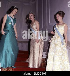 Von links Prinzessin Anne-Marie, die Queenmother Ingrid und Prinzessin Margrethe im Schloss Amalienborg Stockfoto