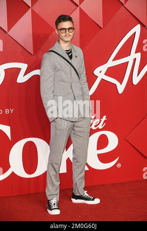 Romeo Beckham nimmt an den British Fashion Awards 2022 Teil, die am 5.. Dezember 2022 in der Royal Albert Hall in London, Großbritannien, stattfinden. Foto: Marco Piovanotto/IPA Stockfoto