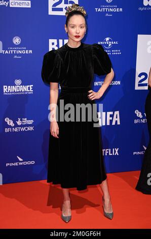 4.. Dezember 2022, London, Großbritannien. Alexandra Dowling kommt bei den British Independent Film Awards 25. an, Old Billingsgate, London. Kredit: Doug Peters/ Stockfoto