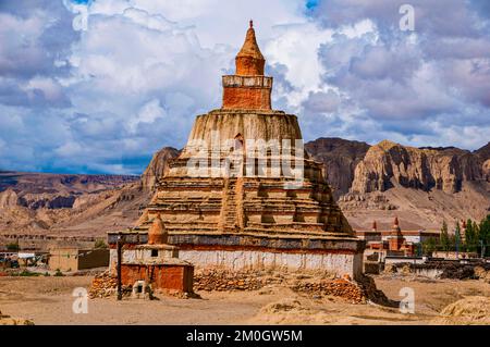 Riesige Stupa im Königreich Guge, Westtibet, Asien Stockfoto