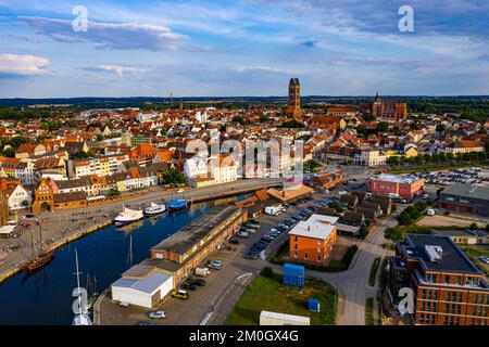 Die Hansestadt Wismar, Deutschland, Europa, gehört zum UNESCO-Weltkulturerbe Stockfoto