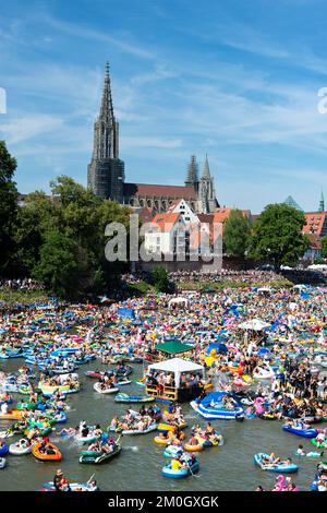 Schwörmontag, Nabada, ein traditioneller Urlaub in Ulm, Donau, Ulm, Baden-Württemberg, Deutschland, Europa Stockfoto