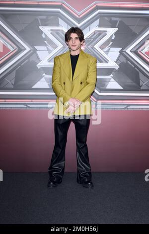 Mailand, Italien. 06.. Dezember 2022. Mailand, Fotoaufruf für die Präsentation des Finales "X-Factor 2022" - Rkomi Credit: Independent Photo Agency/Alamy Live News Stockfoto