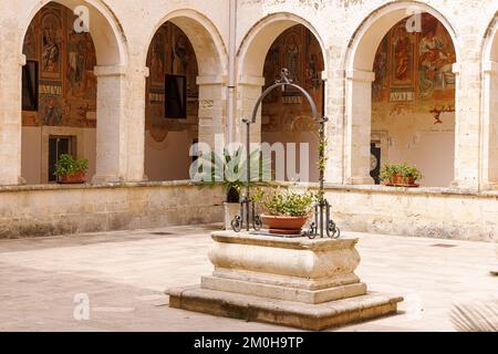 Italien, Apulien, Galatina, Basilica di Santa Caterina d'Alessandria, das Kloster Stockfoto