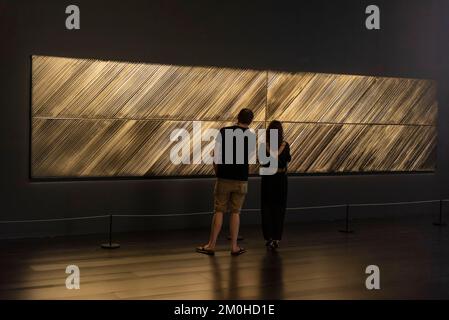 Frankreich, Aveyron (12), Rodez, Pierre Soulages (1919-2022) Museum, Polyptych (162x724) in 4 Panels November 1996 Stockfoto