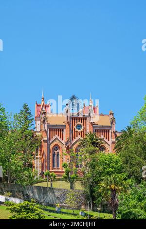 Spanien, Provinz Kantabrien, Comillas, Bühne auf dem Camino del Norte, spanische Wallfahrtsroute nach Santiago de Compostela, Pontifical University of Comillas (Universidad Pontificia Comillas), katholische Universität, die 1890 von den Jesuiten gegründet wurde Stockfoto