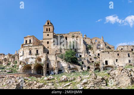 Italien, Basilikata, Craco, verlassene Dorfruinen Stockfoto