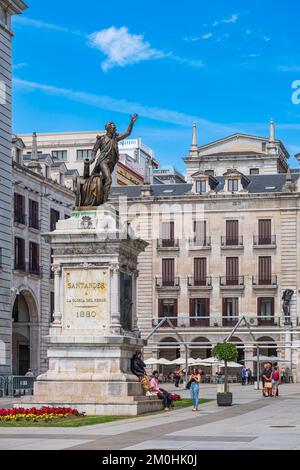 Spanien, Provinz Kantabrien, Santander, Bühne auf dem Camino del Norte, spanische Pilgerroute nach Santiago de Compostela, Statue zum Gedenken an Pedro Velarde (1779-1808), Held des spanischen Unabhängigkeitskriegs Stockfoto