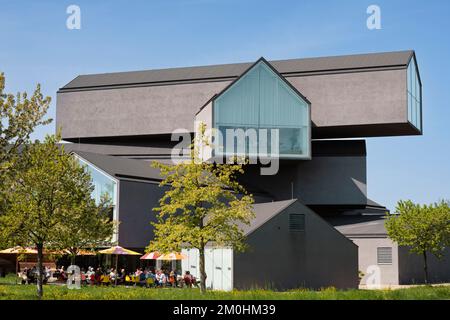 Deutschland, Bade-Würtemberg, weil am Rhein bei Basel, Vitra Campus, Vitra Haus, von den Architekten Herzog und de Meuron (2010) Stockfoto