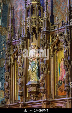 Frankreich, Ille-et-Vilaine, La Guerche-de-Bretagne, Mariä Himmelfahrt-Basilika, Altar von Notre-Dame de La Guerche Stockfoto