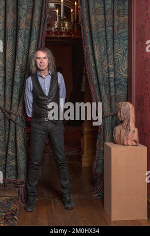 Ivor Braka Kunsthändler in seinem Haus in Cadogan Square, London, Großbritannien Stockfoto