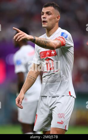 Doha, Katar, 6.. Dezember 2022. Granit Xhaka aus der Schweiz während des FIFA-Weltmeisterschafts-2022-Spiels im Lusail Stadium in Doha. Der Bildausdruck sollte lauten: David Klein/Sportimage Stockfoto