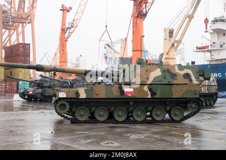 Gdynia, Polen. 6.. Dezember 2022 Ankunft der ersten Südkoreas K9 Thunder-Revolverhelden für die polnischen Streitkräfte © Wojciech Strozyk / Alamy Live News Stockfoto