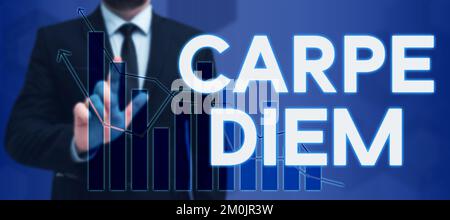 Textunterschrift mit Carpe Diem. Ein Wort, das auf einem öffentlichen Fest geschrieben wurde, auf dem die Leute Musik und Tanz spielen Stockfoto