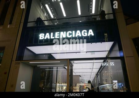 Beverly Hills, Kalifornien, USA 5.. Dezember 2022 Balenciaga Store am Rodeo Drive am 5. Dezember 2022 in Beverly Hills, Kalifornien, USA. Foto: Barry King/Alamy Stock Photo Stockfoto