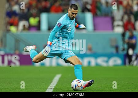 Lusail Stadium, Katar. 6.. Dezember 2022. FIFA Weltmeisterschaft, letzte 16. Etappe, Portugal gegen die Schweiz: Diogo Costa von Portugal Credit: Action Plus Sports/Alamy Live News Stockfoto