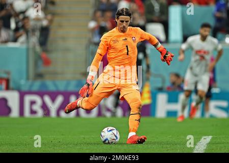 Lusail Stadium, Katar. 6.. Dezember 2022. FIFA Weltmeisterschaft, letzte 16. Etappe, Portugal gegen Schweiz: Yann Sommer von der Schweiz Kredit: Action Plus Sport/Alamy Live News Stockfoto