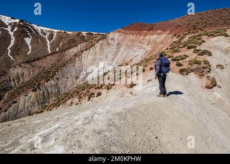 Plateaus de Tarkeddit Abstieg in Richtung der Arous-Schlucht, MMoun Trek, Atlas-Gebirge, marokko, afrika Stockfoto