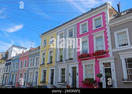 Farbenfrohe Häuser und Wohnungen in Notting Hill, Denbigh Terrace, Notting Hill RBKC , London, England, Großbritannien, W11 2QJ Stockfoto