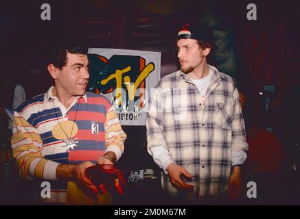 Italienischer DJ, Sänger und Songwriter Lorenzo Cherubini alias Jovanotti im Disco-Club Alien, Rom, Italien 1994 Stockfoto