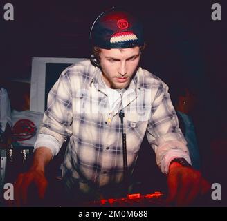 Italienischer DJ, Sänger und Songwriter Lorenzo Cherubini alias Jovanotti im Disco-Club Alien, Rom, Italien 1994 Stockfoto