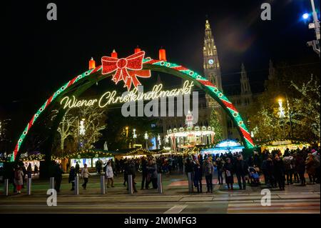 wien, österreich, 06. dezember 2022, Adventsmarkt vor dem Rathaus Stockfoto