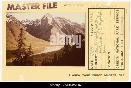 Mount Doonerak und die Nordgabel des Koyukuk River. Alaska Task Force Fotos Stockfoto