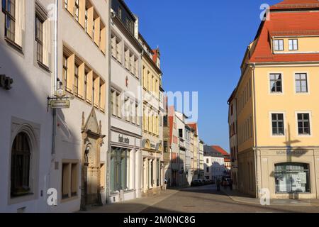 Oktober 30 2022 - Freiberg, Sachsen in Deutschland: Die Gegend um den Freiberger Markt an einem Sonntagnachmittag Stockfoto