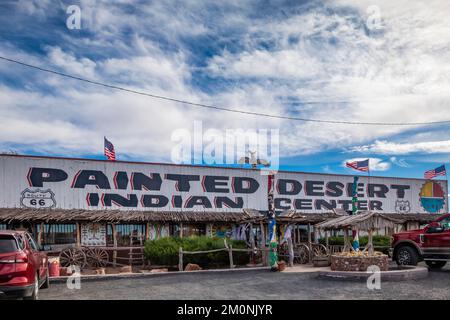 Painted Desert Indian Center an der Route 66 in der Nähe von Holbrook, Arizona, USA [Keine Immobilienfreigabe; nur redaktionelle Lizenzierung] Stockfoto