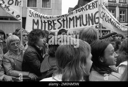 Die Schuelermitverantwortung (SMV) hat sich am 1. Juli 1974 mit einem Kongress und anschließendem Dämonstr für die Mitbestimmung von Studierenden und Auszubildenden eingesetzt Stockfoto