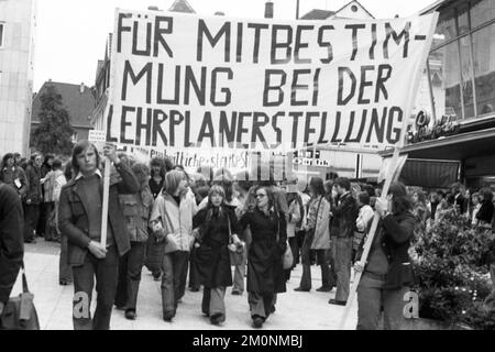 Die Schuelermitverantwortung (SMV) hat sich am 1. Juli 1974 mit einem Kongress und anschließendem Dämonstr für die Mitbestimmung von Studierenden und Auszubildenden eingesetzt Stockfoto