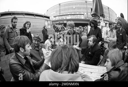 Das Jugendfest, das von den mit der DKP verbundenen Jugend- und Studentenorganisationen SDAJ und MSB Spartakus organisiert wurde, zog mehrere Tausend junge Menschen an Stockfoto