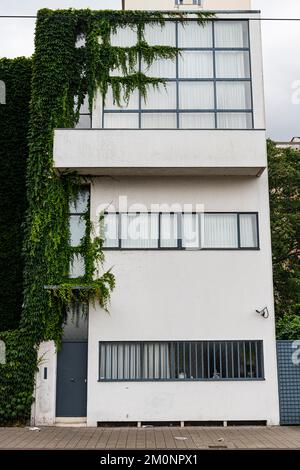 Werk von Le Corbusier, UNESCO-Weltkulturerbe Maison Guiette, auch bekannt als Les Peupliers, Antwerpen, Belgien, Europa Stockfoto