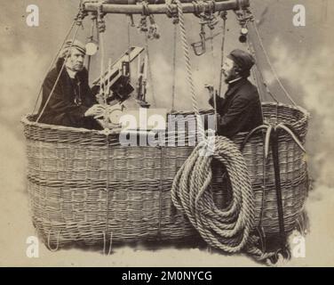 James Glaisher (links) und Henry Tracey Coxwell Ballooning im Jahr 1864 Stockfoto