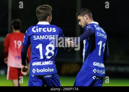 Gent's Hugo Cuypers feiert nach einem Treffer bei einem freundlichen Fußballspiel zwischen KRC Gent und KAA Gent, dem lokalen Derby am Mittwoch, den 07. Dezember 2022 in Gent. BELGA FOTO KURT DESPLENTER Stockfoto