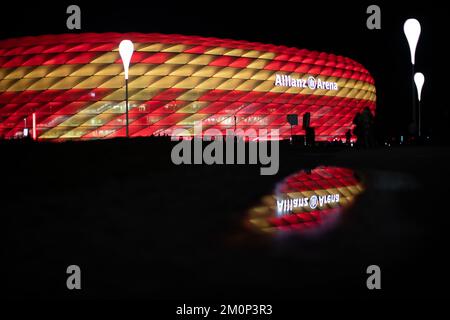 München, Deutschland. 07.. Dezember 2022. München, Deutschland, Dezember 7. 2022 Außenansicht der Allianz Arena vor dem Spiel UEFA Champions League Group D der Damen zwischen dem FC Bayern München und dem FC Barcelona am 7.. Dezember 2022 in München. Dan O' Connor (Dan O' Connor/SPP) Kredit: SPP Sport Press Photo. Alamy Live News Stockfoto