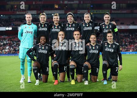 London, Großbritannien. 07.. Dezember 2022. London, Dezember 7. 2022: Foto des Juventus-Teams während des Spiels der UEFA Womens Champions League Gruppe C zwischen Arsenal und Juventus im Emirates Stadium, London, England. (Pedro Soares/SPP) Kredit: SPP Sport Press Photo. Alamy Live News Stockfoto