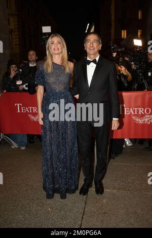 MAILAND, THEATER AN DER SCALA. ERÖFFNUNGSABEND. Auf dem Foto: Beppe Sala und Chiara Bazoli Stockfoto