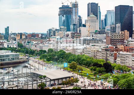 Montreal, Kanada - Juli 1 2022: Panoramablick auf Montreal vom Grande Roue im Zentrum von Montreal Stockfoto