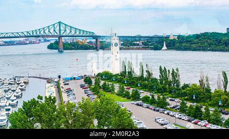 Montreal, Kanada - Juli 1 2022: Panoramablick auf Montreal vom Grande Roue im Zentrum von Montreal Stockfoto