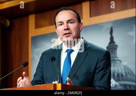 Washington, Usa. 07.. Dezember 2022. USA Senator Mike Lee (R-UT) spricht über vorgeschlagene Haushaltsgesetze. Kredit: SOPA Images Limited/Alamy Live News Stockfoto