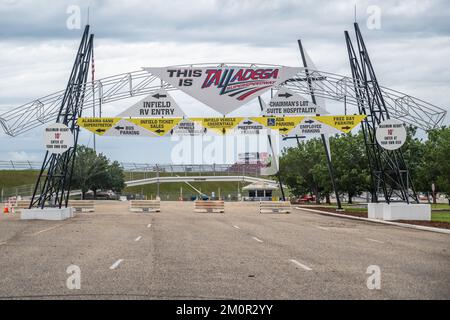 Talladega, AL, USA - 24. August 2022: Der Talladega Super Speedway Stockfoto