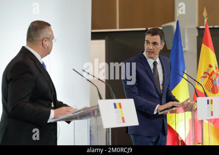 Castellon de la Plana, Spanien - 23. November 2022: Gemeinsame Pressekonferenz des Präsidenten der Regierung des Königreichs Spanien, Pedro Sanchez per Stockfoto