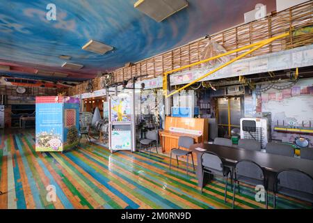 Ein Überblick über die vielen interaktiven Ausstellungen, die Schulkinder erkunden können, die am meisten mit Umweltthemen in Zusammenhang stehen. Im Ecomuseum in Karaganda, Kaza Stockfoto